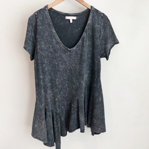 Eri + Ali Anthropologie Gray v-neck asymmetric top